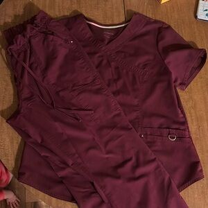 Burgundy scrub star L